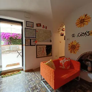 Couette-café Il Girasole, Finale Ligure